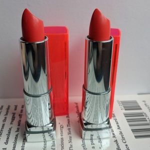 Lot of 2 - Maybelline Lipstick - Vibrant Mandarin
